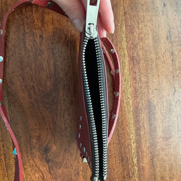 BANDOLIER Pebble Leather Pyramid Stud Zip Pouch – Cranberry Red/Silver & Strap - Picture 7 of 8